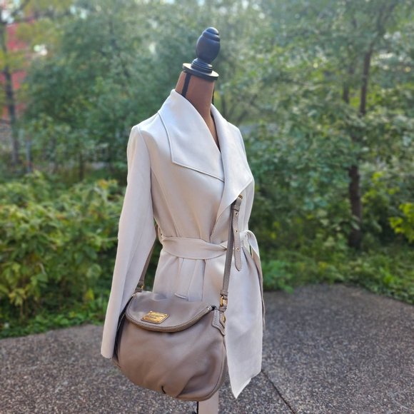 Marc by Marc Jacobs Solid Leather Crossbody Zip Flap Bag, Pre-owned - Picture 13 of 13